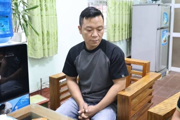 Khoi to cac doi tuong ghep anh nhay cam, doa nan nhan de doi no hinh anh