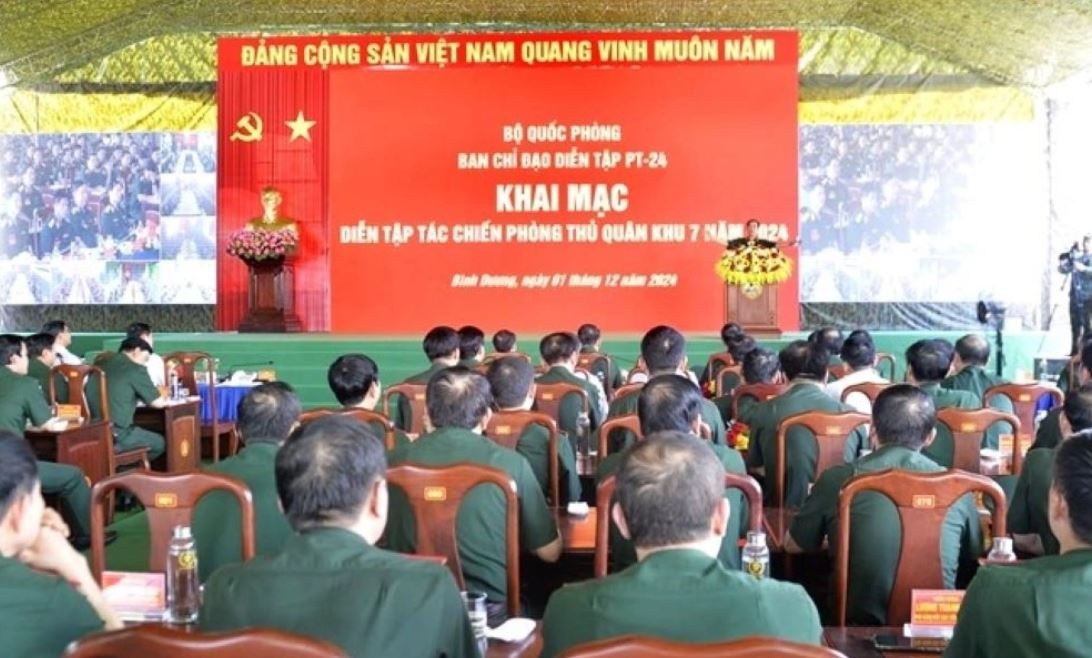 Truy thang quan ham cho 12 liet si hy sinh o Quan khu 7 hinh anh