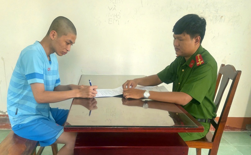 Ruot chem nhau,  Phu Quoc,  Nha hang Dao Ngoc anh 2