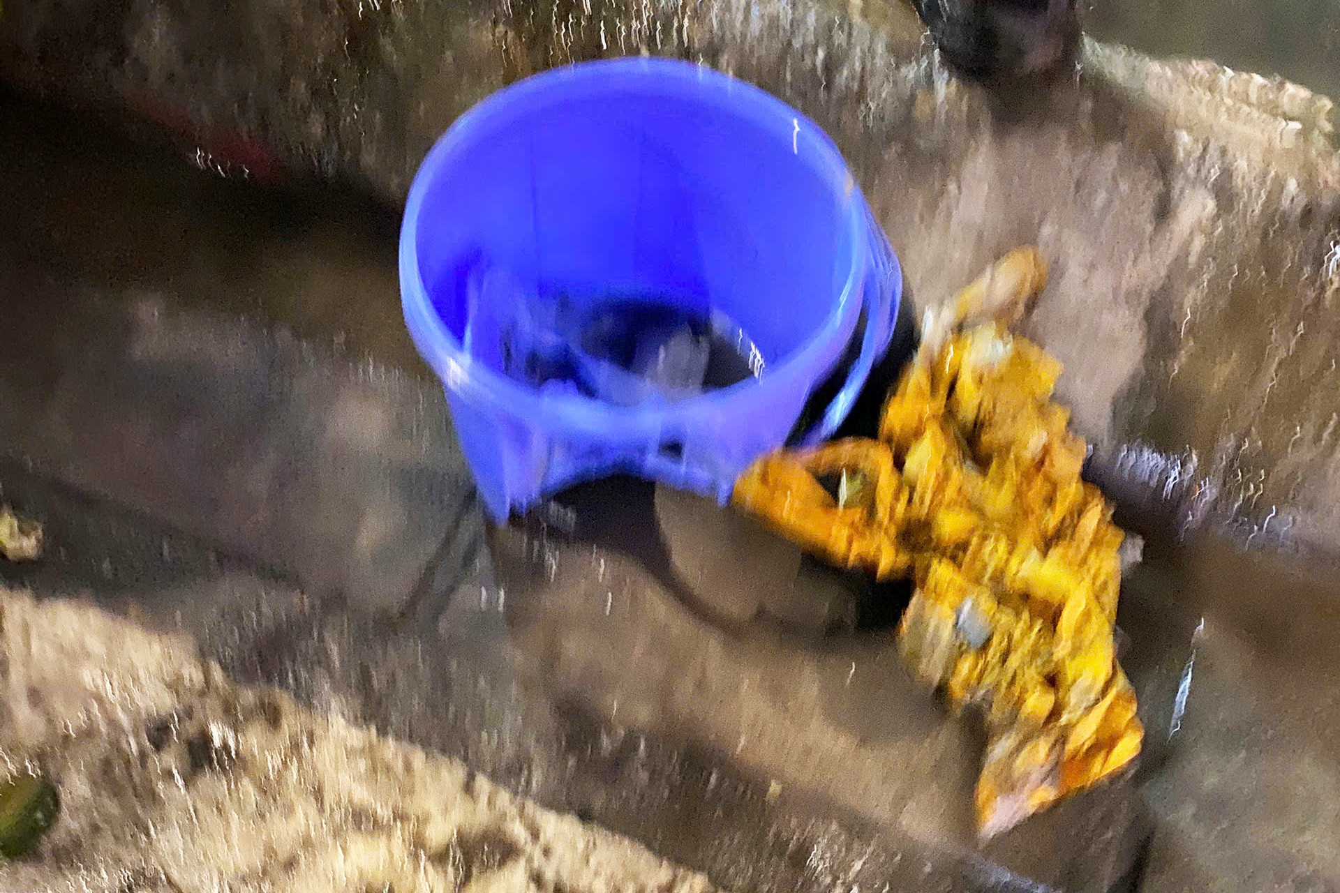 Ly do,  Hat cho nhau nghe,  Ha Noi,  11 nguoi tu vong anh 1