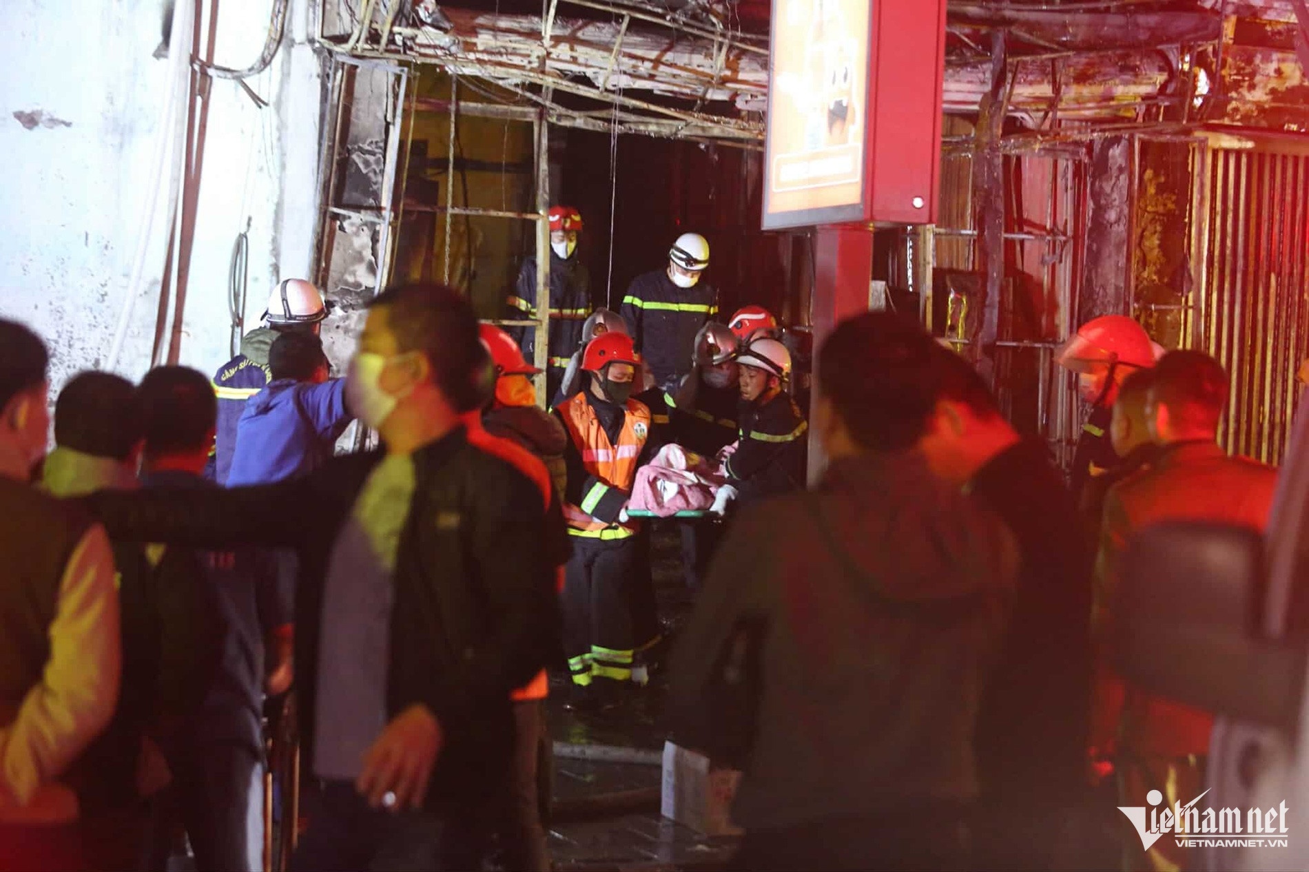 Ly do,  Hat cho nhau nghe,  Ha Noi,  11 nguoi tu vong anh 2