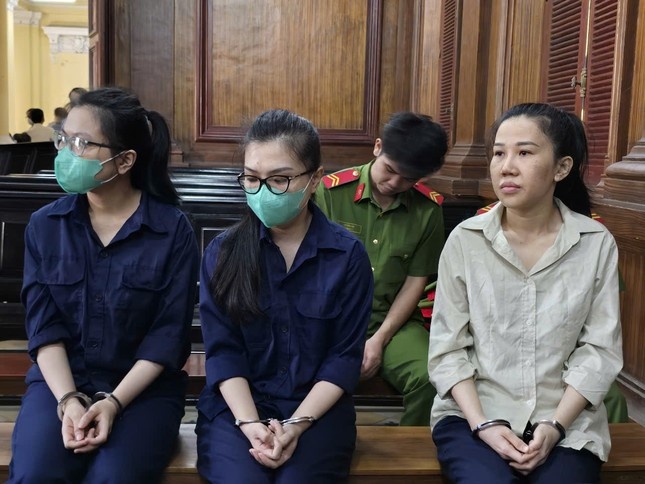 Xam nhap he thong chinh sua ho so, cong ty tai chinh giai ngan 'nham' hinh anh