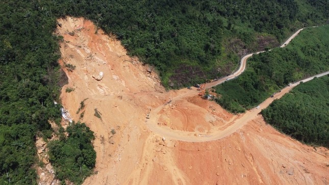 Thong xe duong deo noi Nha Trang - Da Lat tu 7h sang nay hinh anh