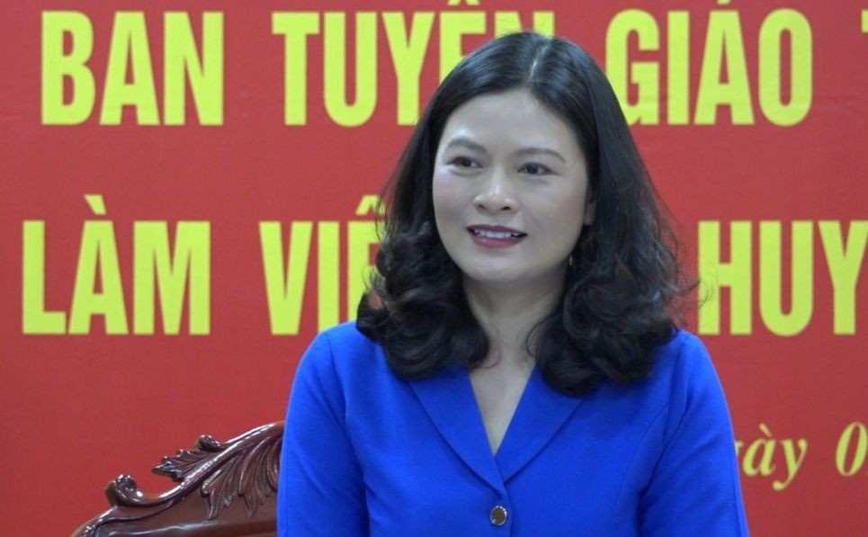 Thu tuong phe chuan nhan su UBND tinh Ha Giang, Dak Nong hinh anh