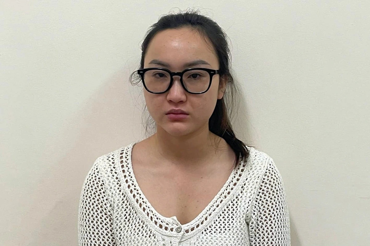 Co gai o Dong Nai mao danh nhan vien ngan hang, chiem doat gan 20 ty hinh anh