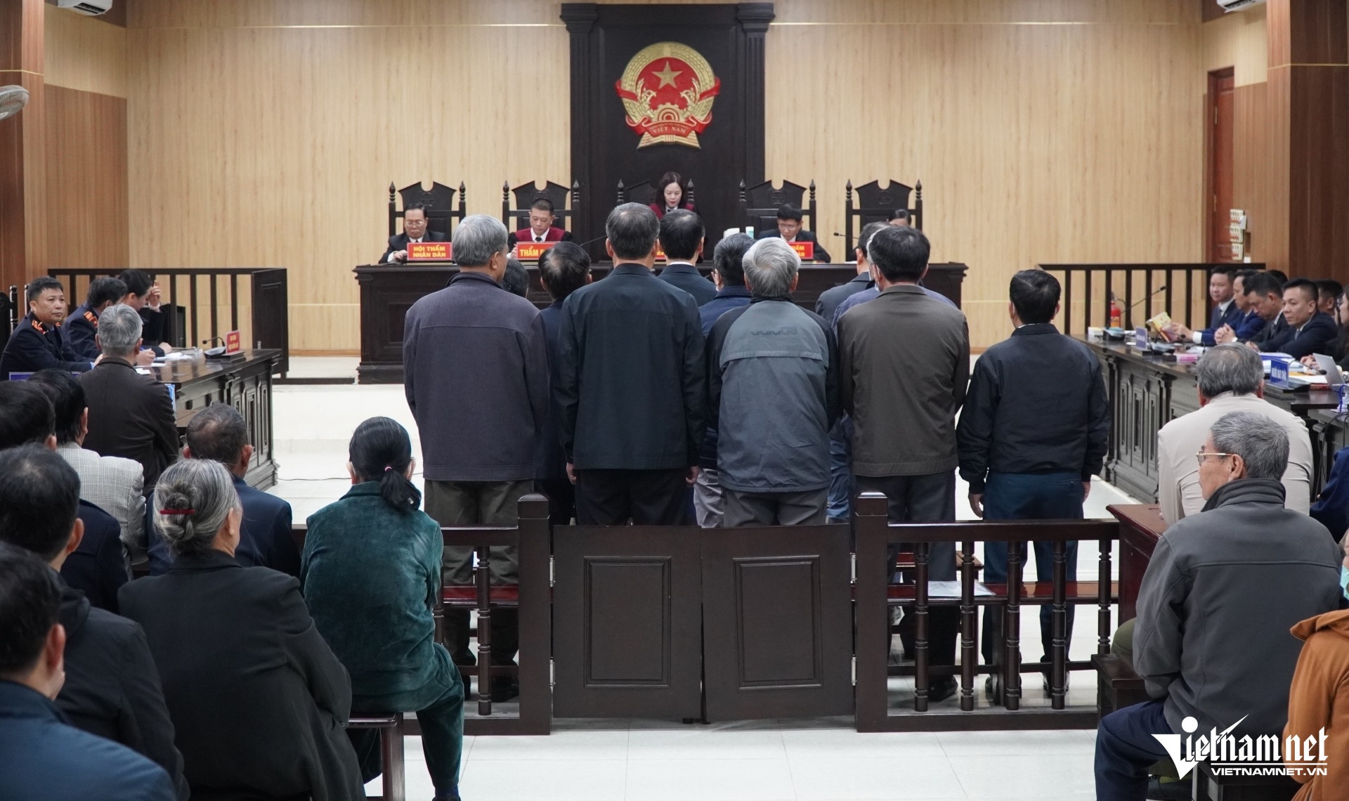 Bi thu Thanh Hoa,  Trinh Van Chien anh 3