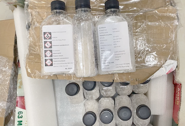 mua bán xyanua ảnh 2 mua ban xyanua anh 2