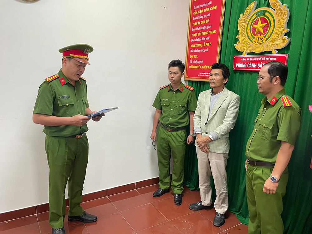 Cong an TP.HCM bat doanh nhan Cao Van Dat vi lua dao 44 ty dong hinh anh