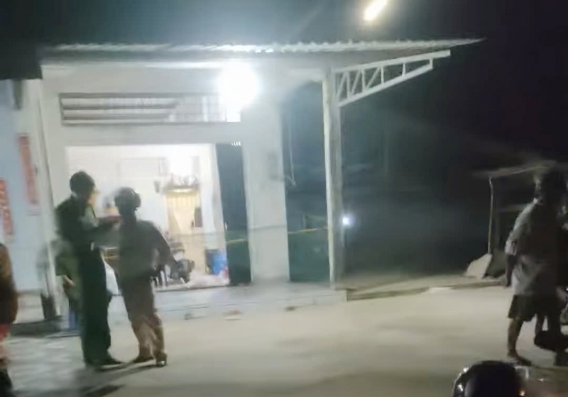 Mau thuan tinh cam, sat hai nguoi tinh tai nha rieng hinh anh