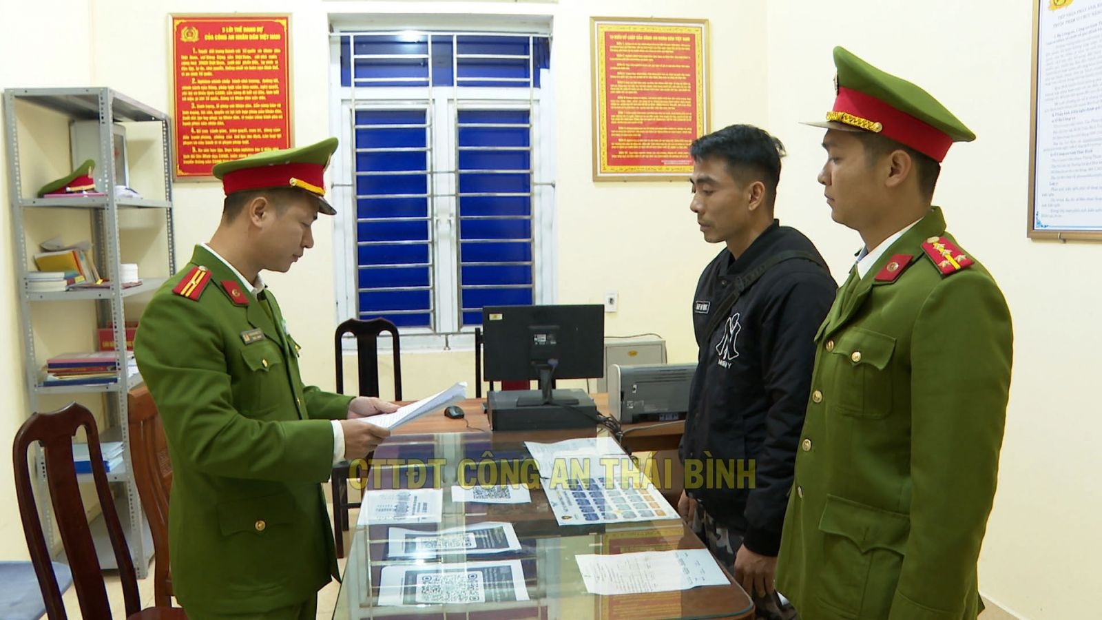 Nguyen Thanh Dong,  Cong ty Dong Duong,  Fireworks Dong Duong anh 1