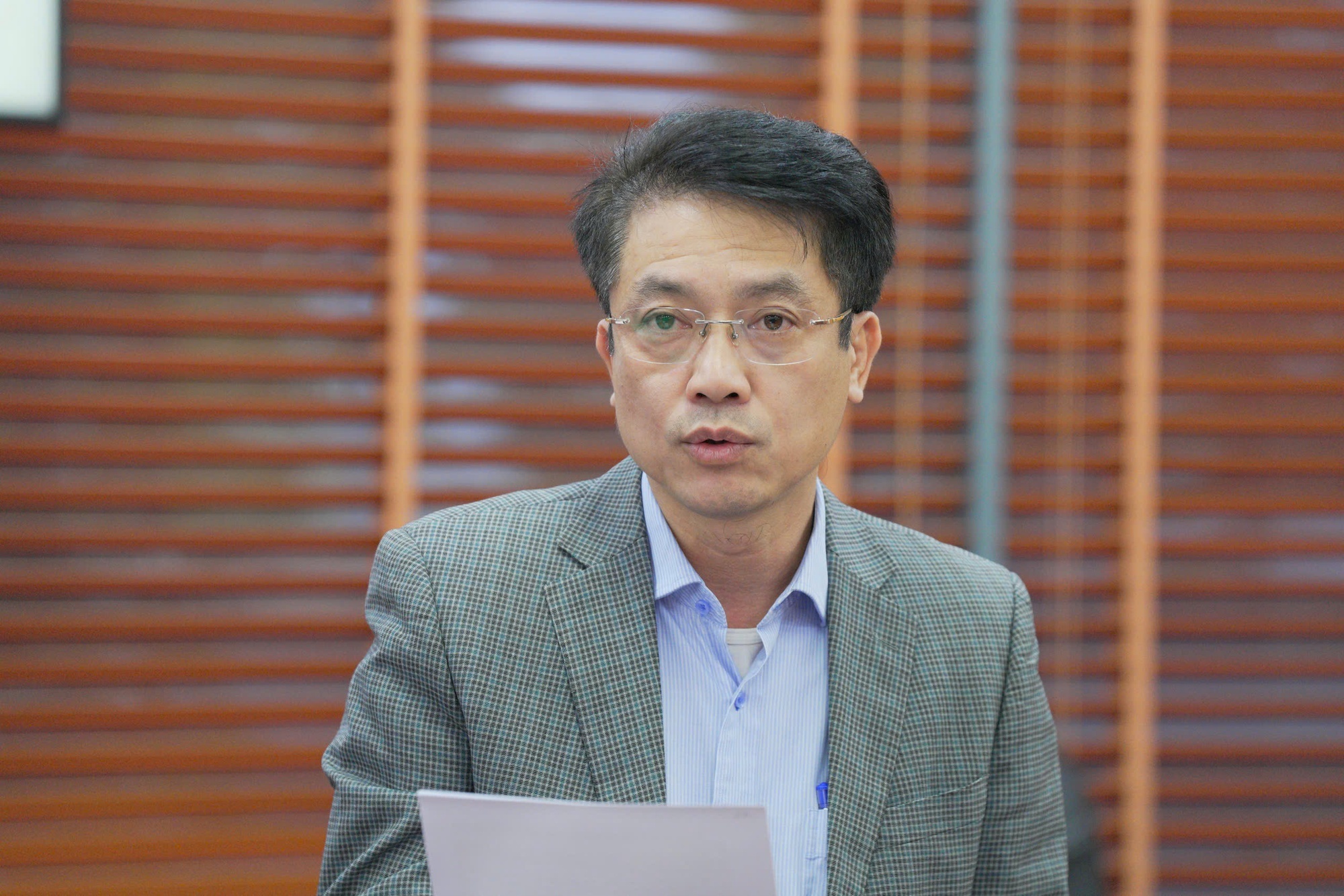 Thong qua 8 chinh sach vuot troi voi can bo, cong chuc khi tinh gon hinh anh