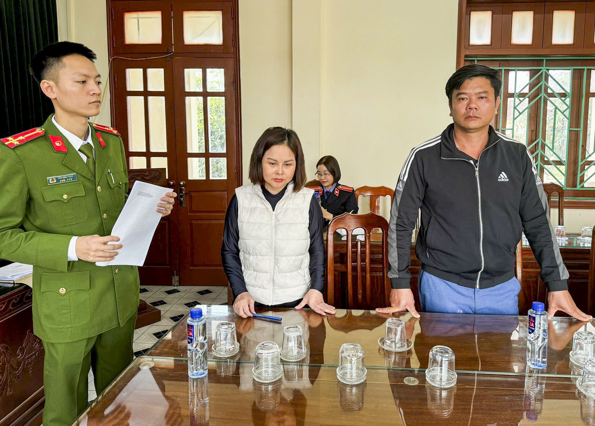 Mua ban hoa don,  Hon 15 ty dong,  Nam Dinh,  Cty than Truong Phat,  Than Truong Phat anh 1