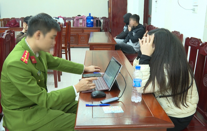 Khoi to 19 bi can de dieu tra toi 'Chua mai dam' va 'Moi gioi mai dam' hinh anh