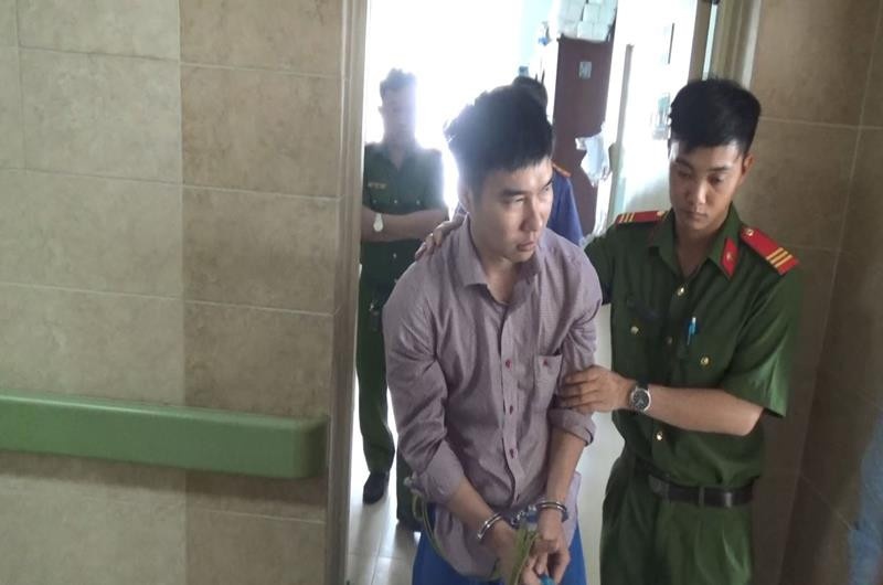 Bac si,  Dong Nai,  sat hai,  Nhan tinh,  Danh Son anh 2