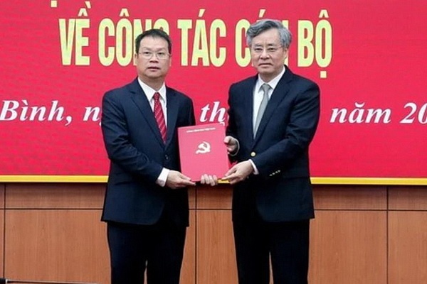 Ong Nguyen Manh Hung giu chuc Pho bi thu Tinh uy Thai Binh hinh anh