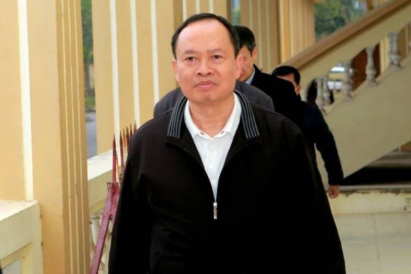 Hinh anh phien toa xet xu cuu Bi thu Thanh Hoa Trinh Van Chien hinh anh