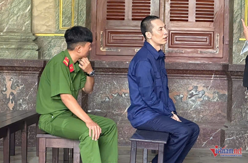 Trom oto Mercedes,  Dau tu Minh Phuc,  Cong ty Minh Phuc anh 1