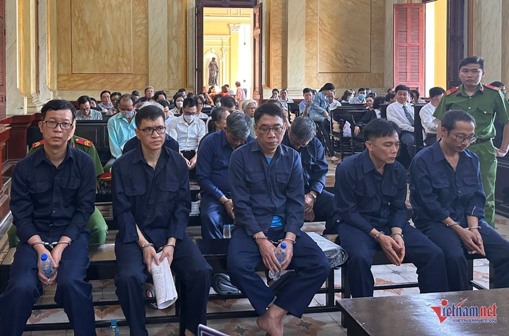 Hoang Minh Ba,  Cong ty T.S.T,  Tran Thi Binh Minh anh 2