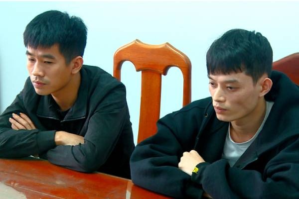 Bat qua tang 4 cap nam nu 'may mua' trong khach san hinh anh