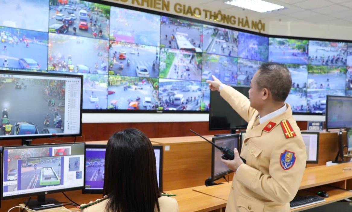 CSGT chuyen trang thai tu 'thu cong' sang cong nghe, lap lai ky cuong hinh anh