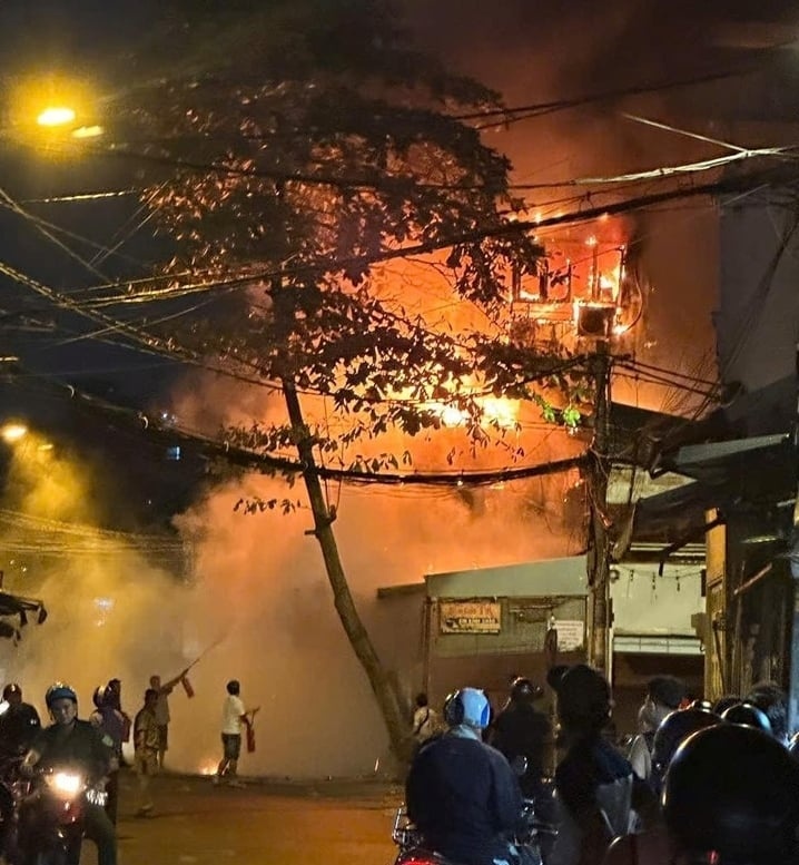 Chay nha 5 tang TP.HCM anh 1