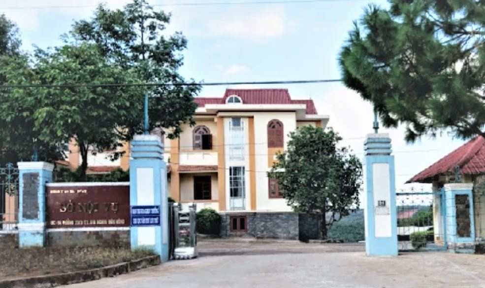 6 Pho giam doc cac so o Dak Nong nghi huu, thoi viec hinh anh