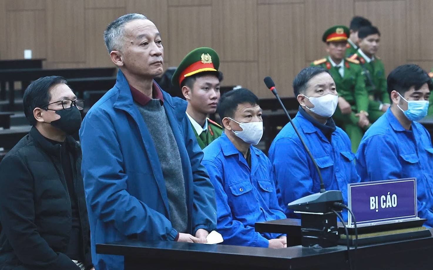 Cuu Bo truong,  Mai Tien Dung,  Nguyen Cao Tri,  Sai Gon Dai Ninh,  Lam Dong,  Phan Thi Hoa,  Tap doan Novaland,  Ta Thi Tuyet Mai anh 5