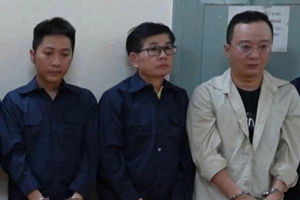 Tai sao Chu tich Hiep hoi Go va lam san Viet Nam bi bat? hinh anh