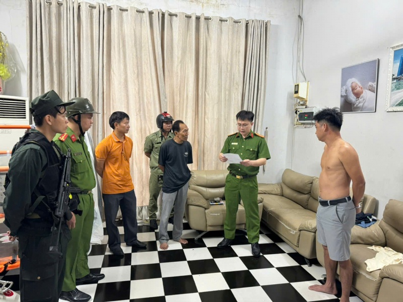 Ca do bong da,  1.200 ty dong anh 2