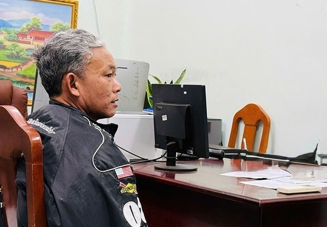 Tron truy na,  Ve que an Tet anh 1