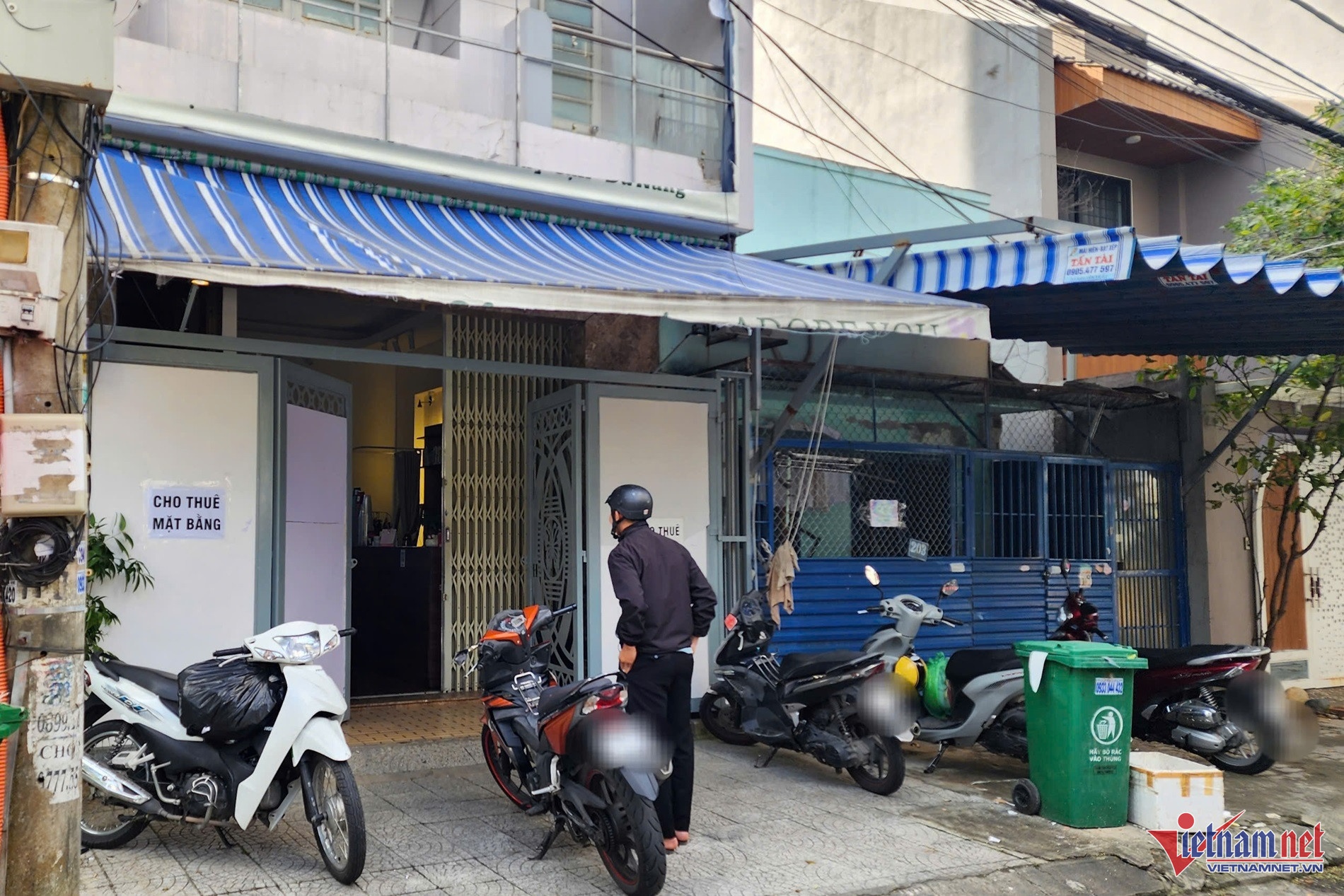 Khong tra tien,  shipper,  Bi tat chat ban anh 1