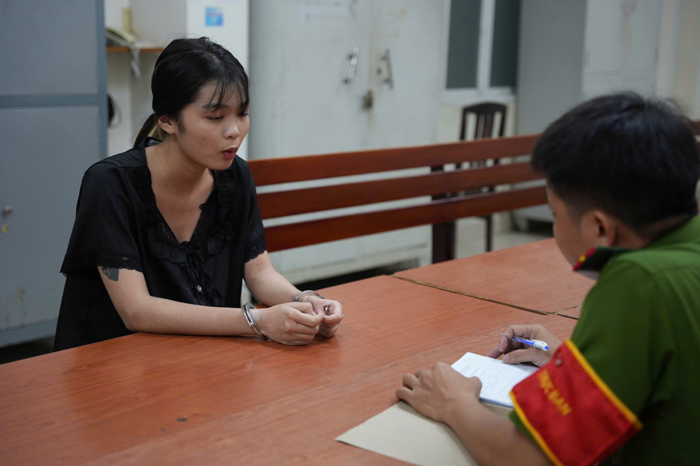 Lừa đảo bán gấu,  Baby Three ảnh 2 Lua dao ban gau,  Baby Three anh 2