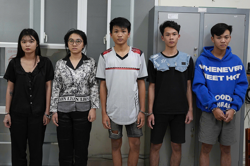 Lừa đảo bán gấu,  Baby Three ảnh 3 Lua dao ban gau,  Baby Three anh 3