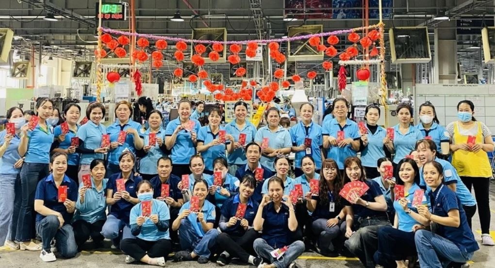 Dong Nai: Hau het cong nhan tro lai lam viec sau ky nghi Tet hinh anh