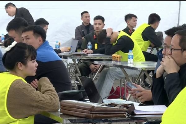 Khoi to 41 bi can trong duong day lua dao 1.000 ty dong hinh anh