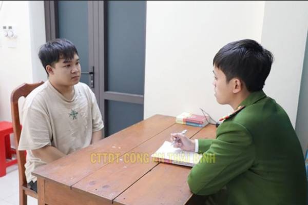 Tong xe may,  Dai uy CSGT,  Thai Binh anh 1