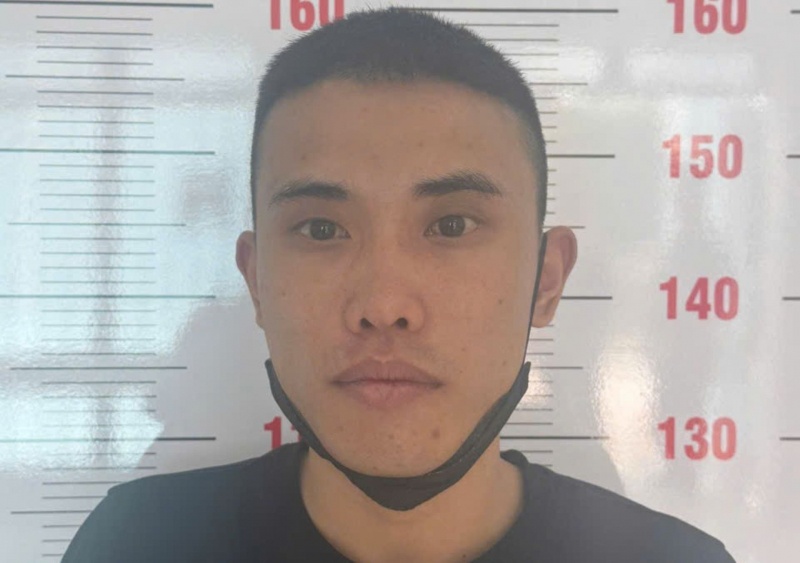 Tron truy na,  Xuat canh qua Campuchia anh 2