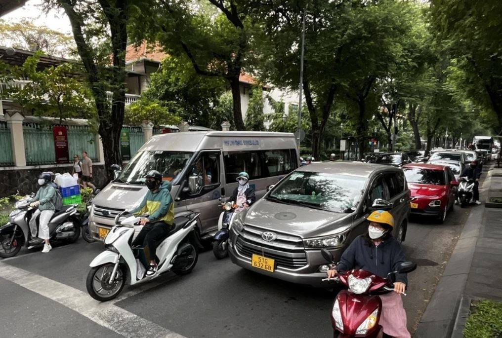 Tai nan giao thong giam manh o TP.HCM sau Nghi dinh 168 hinh anh