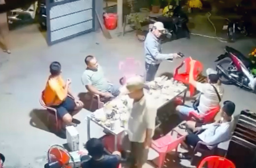 No sung,  Trong cuoc nhau,  Ben Tre anh 1