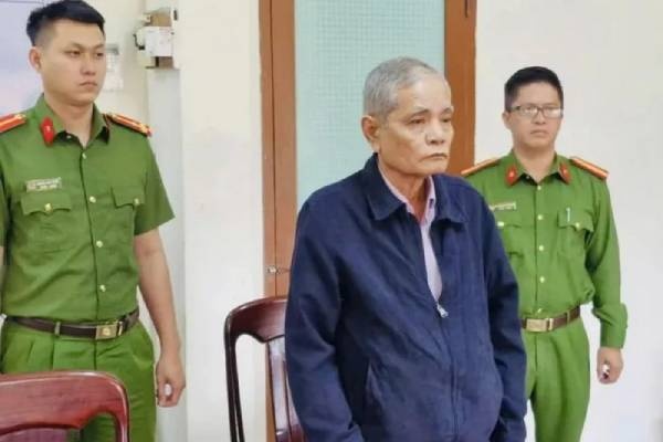 Thay Chu tich Hoi Doanh nghiep Phu Yen vi nguoi tien nhiem bi khoi to hinh anh