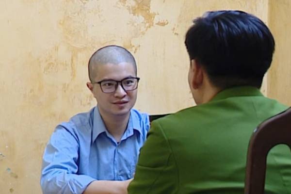 Mr Pips va chieu lua tinh vi khien 2.600 nguoi 'sap bay' hinh anh