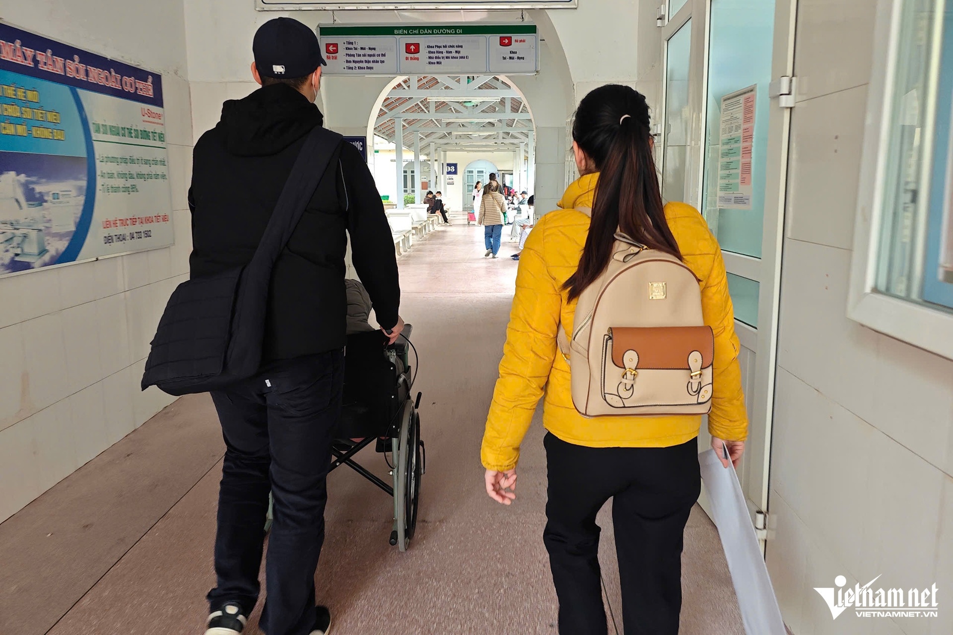 Nam shipper,  Bi hanh hung,  Tai xe Lexus anh 1