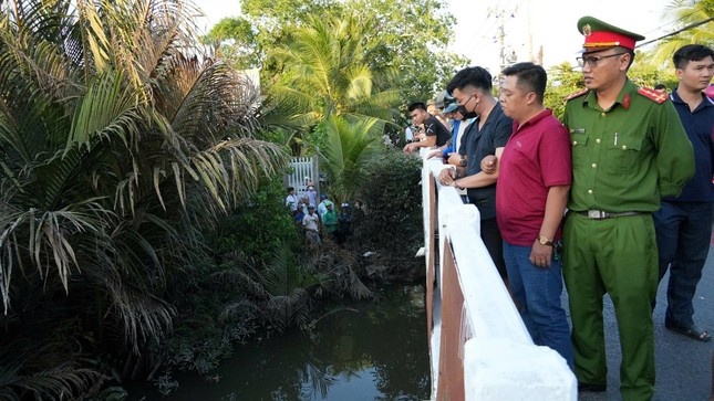 Khoi to 2 doi tuong sat hai nguoi chuyen gioi de cuop tai san hinh anh