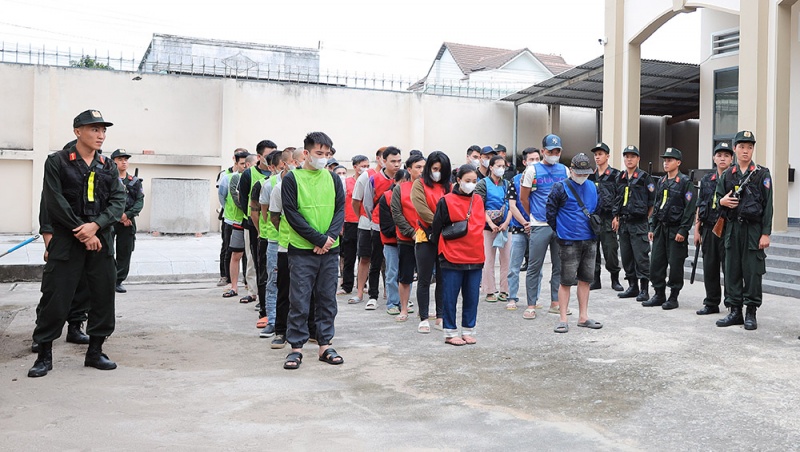 Lua dao,  Xuyen quoc gia,  Philippines,  Bitcoin,  Ung dung UNISAT anh 1