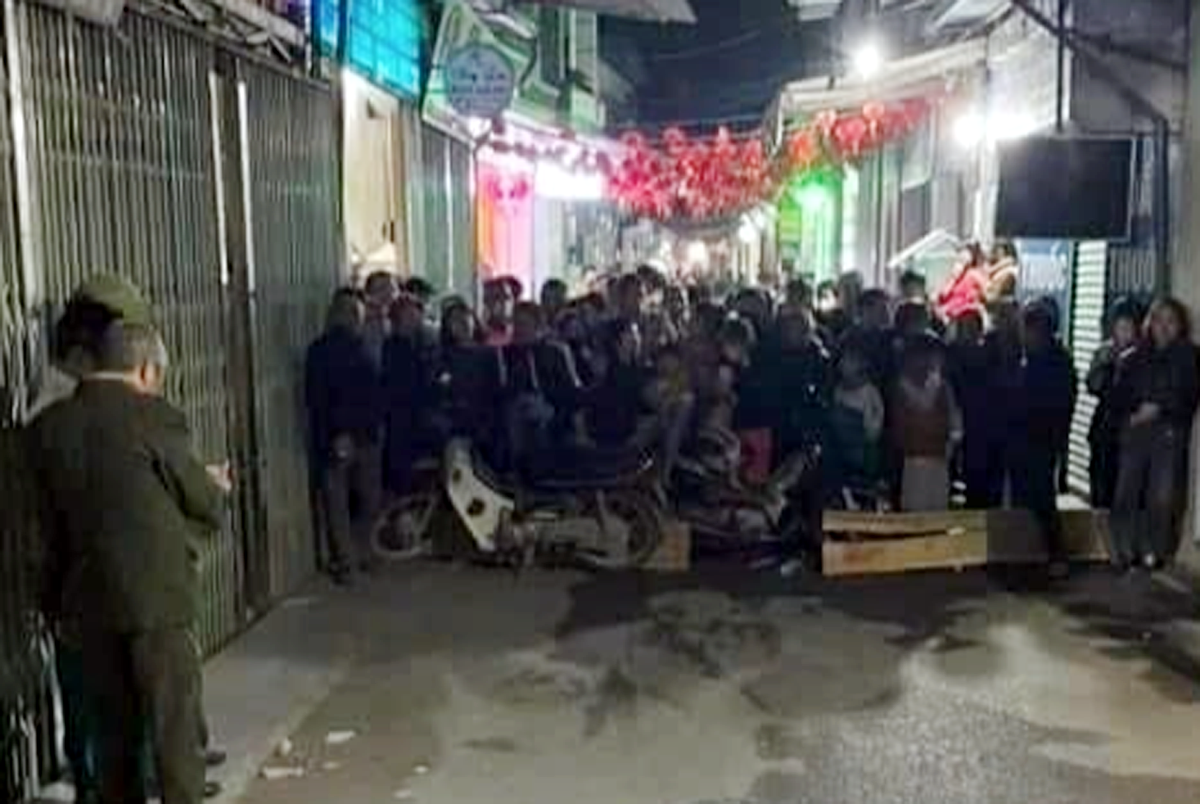 Nam thanh nien di doi tien bi nguoi nha 'con no' dam tu vong hinh anh