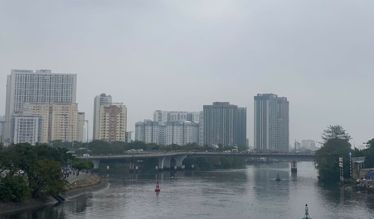 TP.HCM may mu giang kin, mua lat phat hinh anh