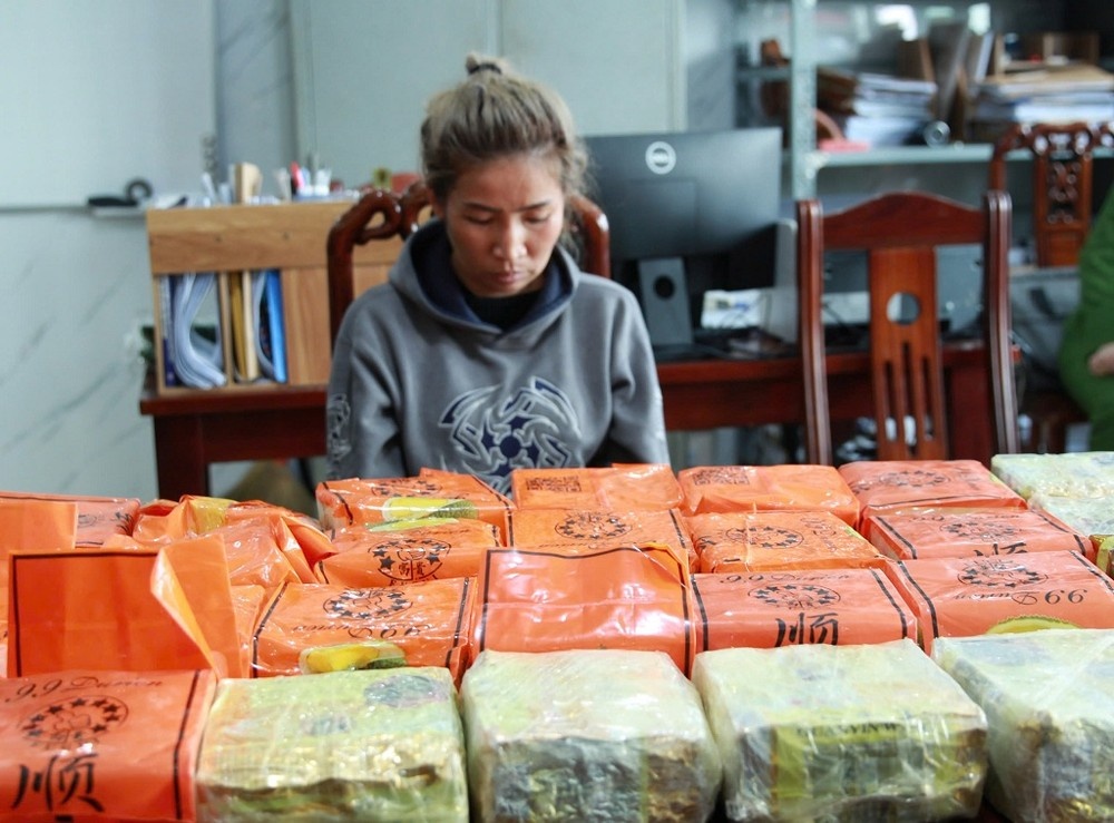 Bounhak SonLi Nhong Ma tuy anh 2