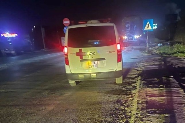 Xe cứu thương,  Lạm dụng tín hiệu ảnh 1 Xe cuu thuong,  Lam dung tin hieu anh 1