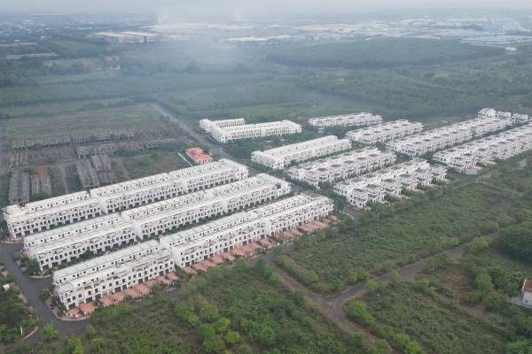 Truy to 7 bi can trong vu 680 can nha xay trai phep tai Dong Nai hinh anh