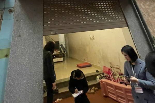 Diem bat thuong tai noi trong giu be gai 5 thang tuoi tu vong o Ha Noi hinh anh